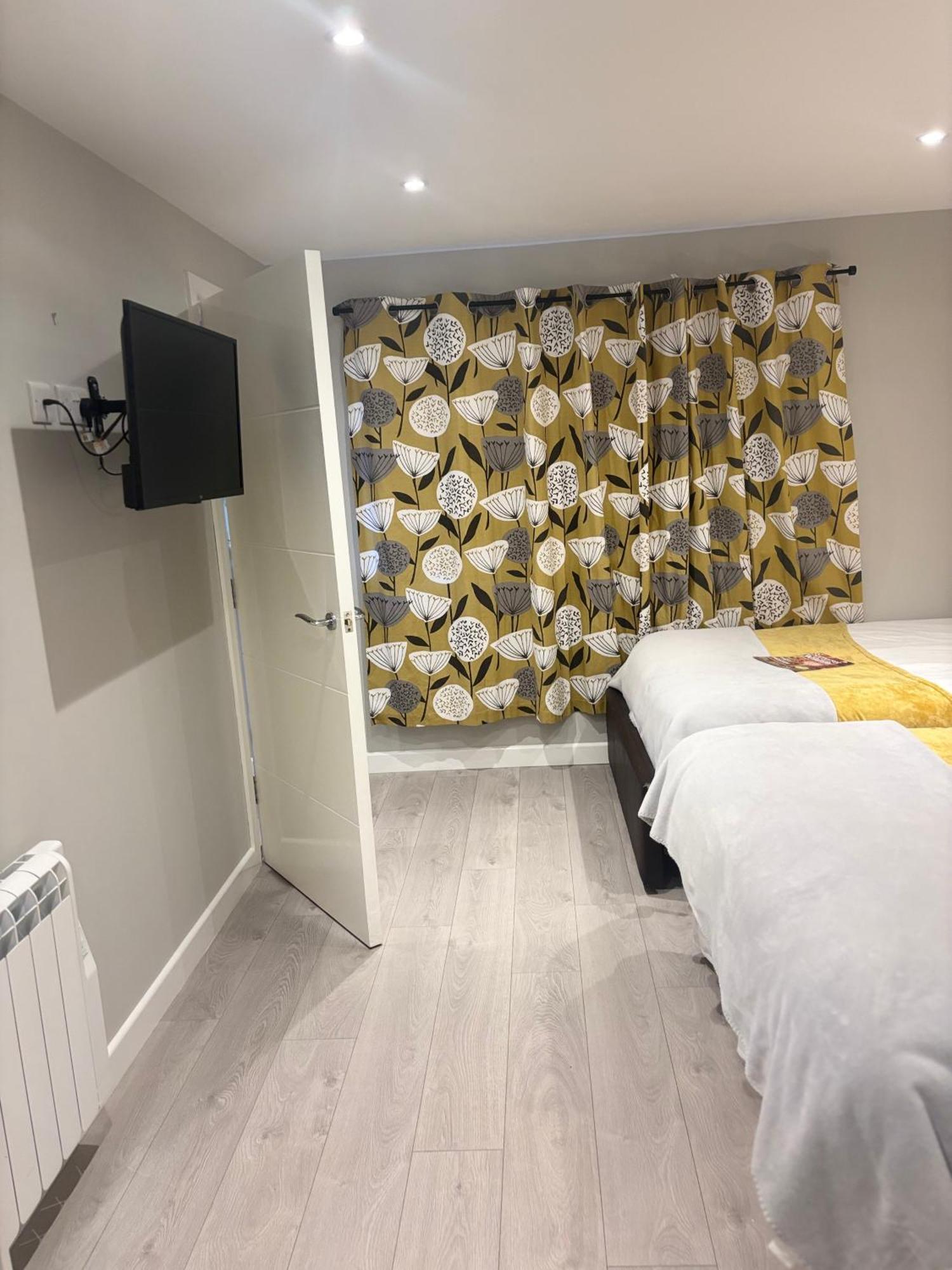 Cleeves Cottage Brockley Esterno foto
